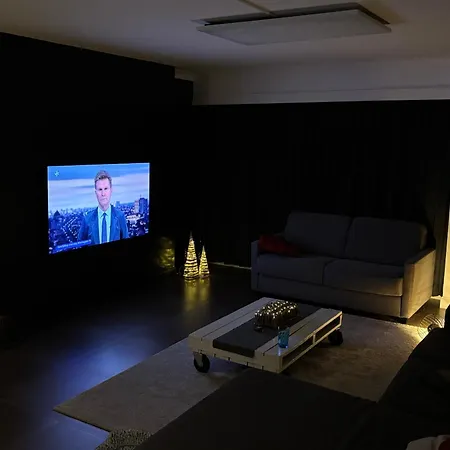 Luxe Apartment *