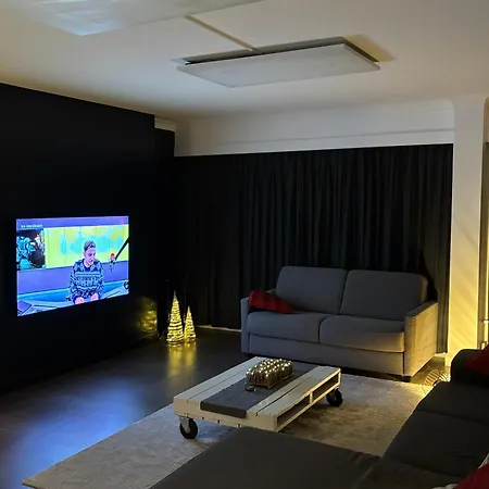 Luxe Apartment *